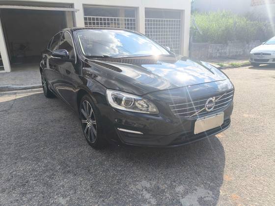 VOLVO S60 2.0 T4 MOMENTUM GASOLINA 4P AUTOMÁTICO VOLVO S60 2.0 T4 MOMENTUM GASOLINA 4P AUTOMÁTICO